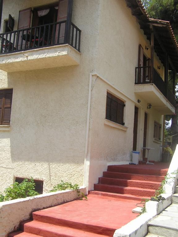 Traditional Guest House อาเกีย ปาราสเควิ ภายนอก รูปภาพ